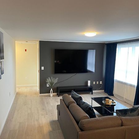 Iq Apartments 1 Keflavik Bagian luar foto
