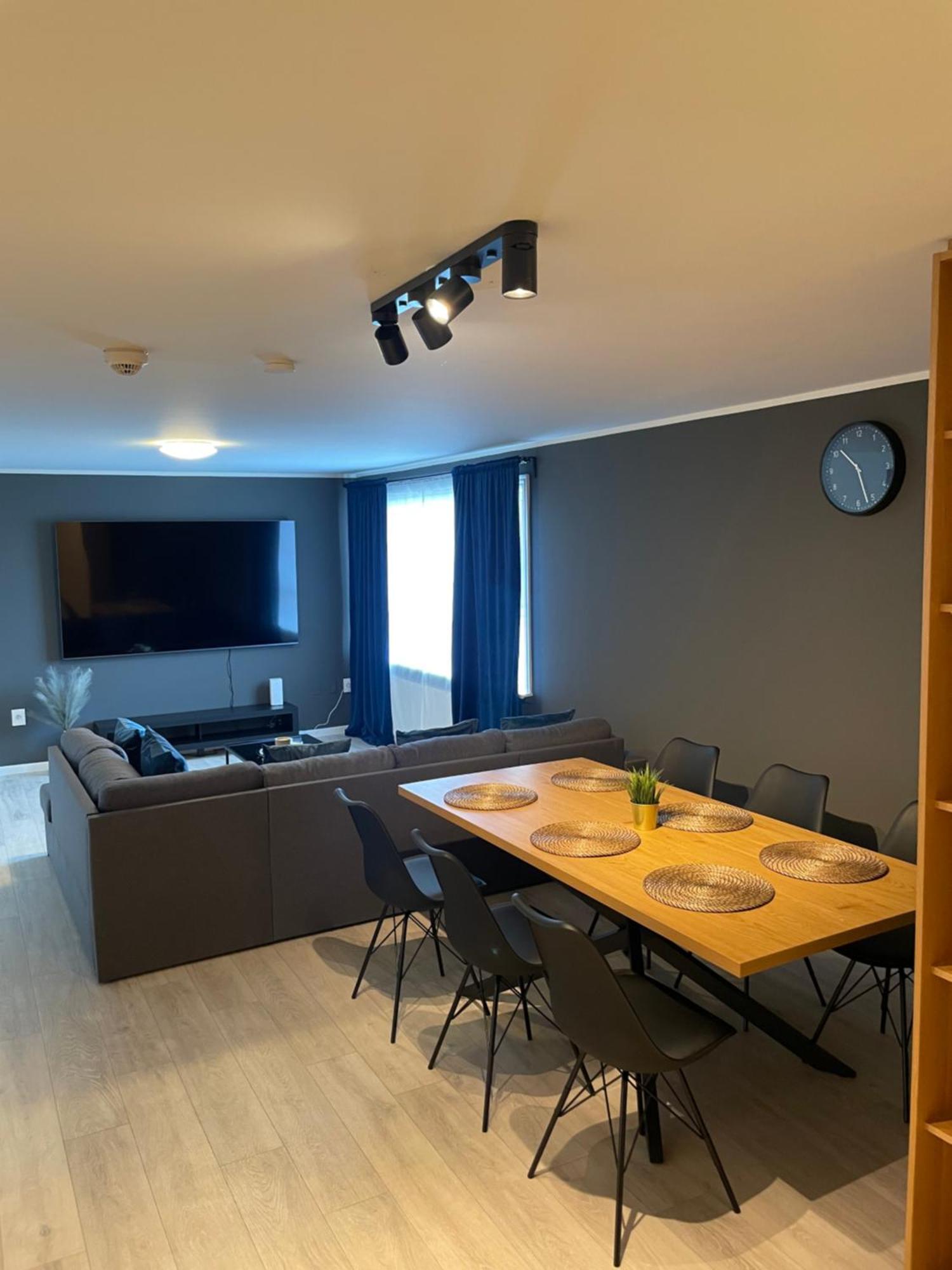 Iq Apartments 1 Keflavik Bagian luar foto